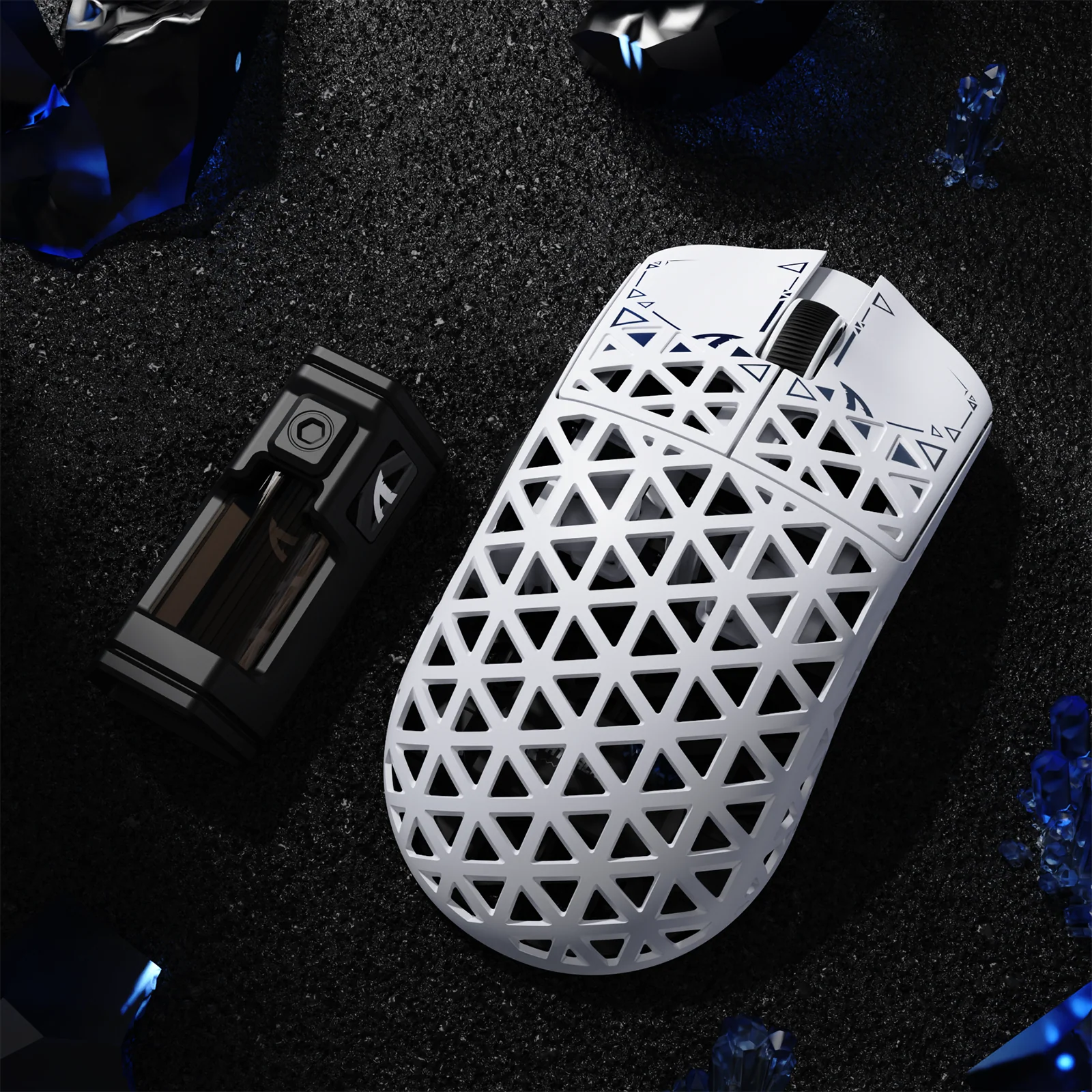 ATTACK SHARK R5 Ultra Carbon Fiber Wireless 8K PAW3950MAX Gaming Mouse 9 ATTACK SHARK R5 Ultra Carbon Fiber Wireless 8K PAW3950MAX Gaming Mouse